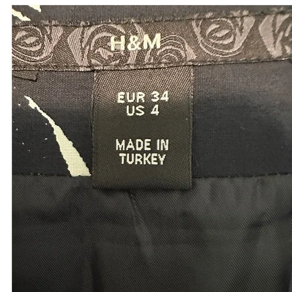 H&M Black White Abstract Circular Print A-Line Skirt High Waist Size 4 - Picture 2 of 7